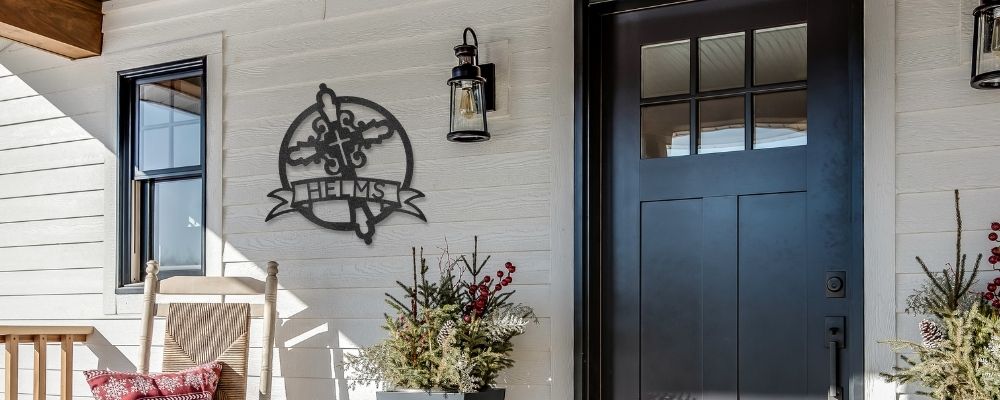 Custom steel signs - Christian metal cross and family name wall decor for use indoor and outdoor.